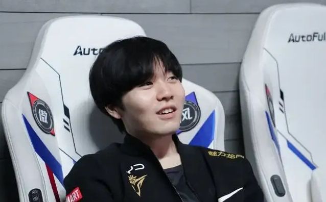 适应足球世 适应足球世