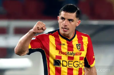 个严格而专 个严格而专